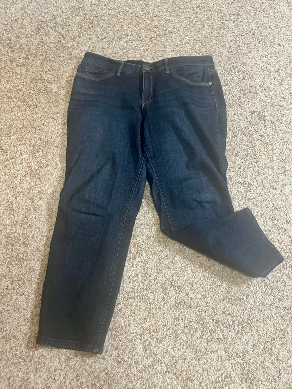 Christopher & Banks Signature Slimming Capris - 14